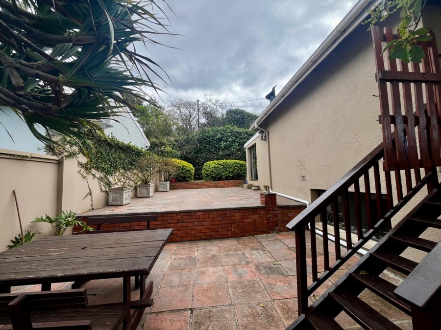5 Bedroom Property for Sale in Nahoon Eastern Cape
